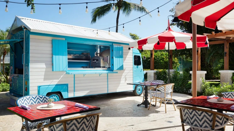 Sandals Halcyon Beach